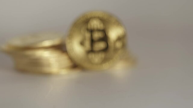 Focus reveal, secure transactions through decentralized networks