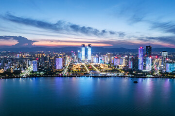 Fototapeta premium country skyline at night