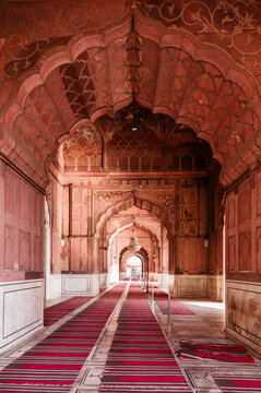 Archway at Jama Masjid friday mosque, Old Delhi, India