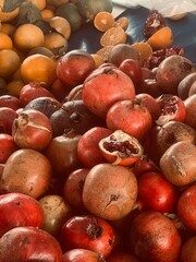 красные и желтые гранаты