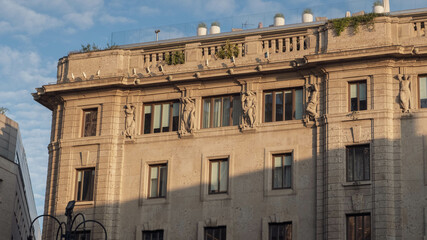 Photos taken in Milan, featuring iconic landmarks like the Duomo, Galleria Vittorio Emanuele II, and scenic views of the city. Capturing Milan’s unique blend of history, fashion, and architecture