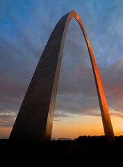 St Louis Arch Metal Gateway Landmark Sunset Glowing Orange Blue Sky Massive Structure Building
