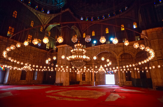 Gescantes historisches Farbfoto des menschenleeren Innenraums der Mehmet Ali Moschee, Kairo, &Auml;gypten