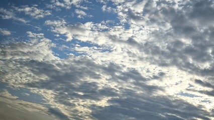 Obraz premium Summer blue sky cloud gradient light white background. Gloomy vivid cyan landscape in environment day horizon skyline view spring wind