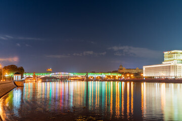 Fototapeta premium Pushkinskiy bridge with night illumination. Bridge to Gorky Park.