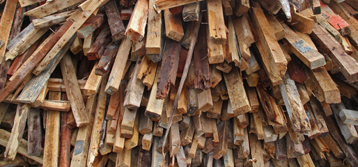 Pile of Wooden Timber for Construction Building
