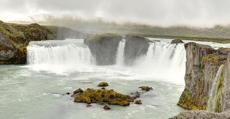Geitafoss ou Godafoss (fossholl) en Islande