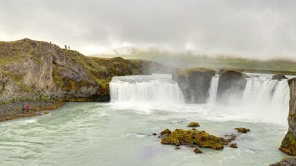 Geitafoss ou Godafoss (fossholl) en Islande