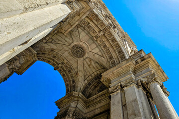 Obraz premium ceiling of the rua augusta arch in lisbon portugal