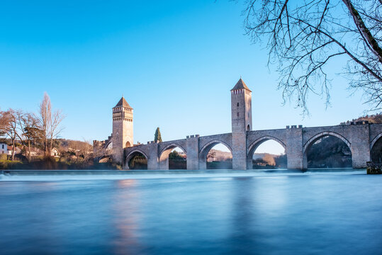 The 14th and 15th century Valentr&eacute; bridge, a UNESCO World Heritage Site, crossing the River Lot in the town of Cahors in France
