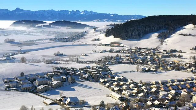 Blick &uuml;ber Grossh&ouml;chstetten im Emmental, Schweiz (31.12.2024)