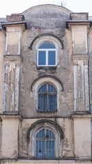 Obraz premium Windows and doors as part of the exterior of the streets of old Uzhgorod.