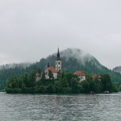  Eglise Sainte-Marie sur l'île de Bled en Slovénie