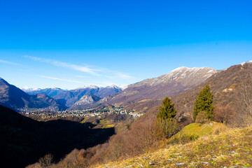 panorama tra le montagne