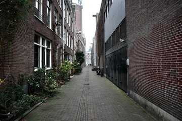 Amsterdam alleyway 