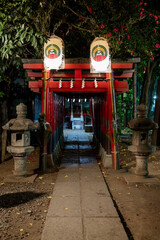 東京都新宿区にある神社の鳥居