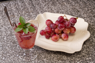 カクテルとフルーツ