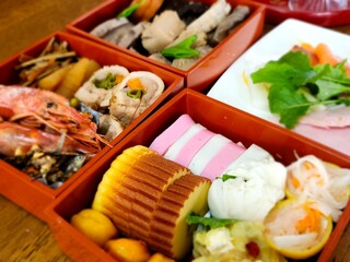 お正月を祝う日本のおせち料理