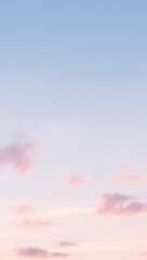 Obraz premium A calming watercolor-style mobile wallpaper, with pastel shades of blue, pink, and lavender blending softly, resembling a serene sunset sky. Perfect for soothing and aesthetic designs. 