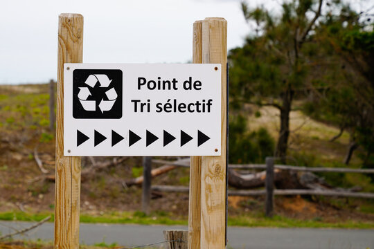 point de tri selectif sign panel french text means selective sorting point access with arrow board