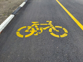 Obraz premium bicycle symbol, special lane for bicycle users on the highway