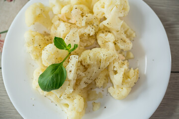 Diet cauliflower steamed with spices