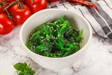 Gourmet chuka salad with sesame