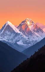 Obraz premium Majestic Himalayan Peaks at Sunset
