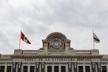Obraz premium The clock on the House of Peruvian Literature in Lima, Peru