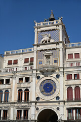 Uhrturm von San Marco in venedig
