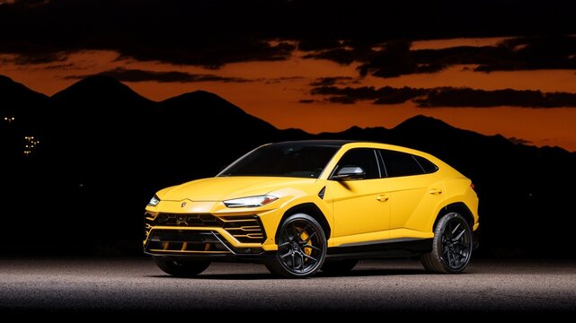 Phoenix, AZ, USA
January 1, 2025
2020 Lamborghini Urus