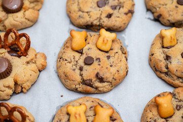 chocolate chip cookies