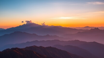 Obraz premium Majestic Sunset Mountain Range Panorama