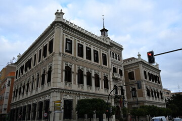 fasada tradycyjna hiszpania miasteczko okiennice © Miroslaw