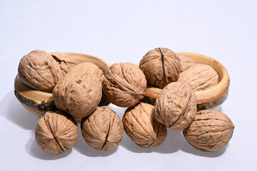 walnuts, shelled walnuts, walnut crackers, walnut kernels