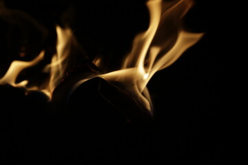 FUEGO NOCTURNO