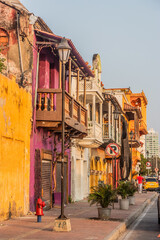 Fototapeta premium Colonial houses in Getsemani neghborhood of Cartagena de Indias, Colombia