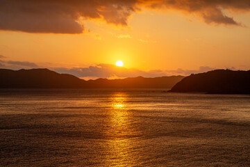 奄美大島龍郷湾の夜明け