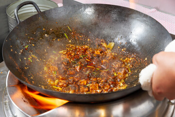 麻婆豆腐を作る