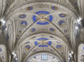 Fototapeta premium Santa Maria Assunta cathedral, Dome of Como, Lombardy, Italy