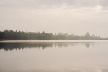 Fototapeta premium travel and people activity concept with cloud and sky with mountain and lake on foreground