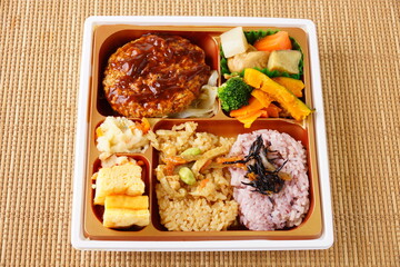 和風ハンバーグ弁当