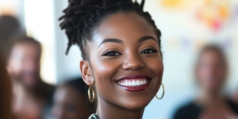 Obraz premium Smiling Woman at Event