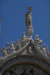 Obraz premium statue Duomo cathedral in Venice Italy