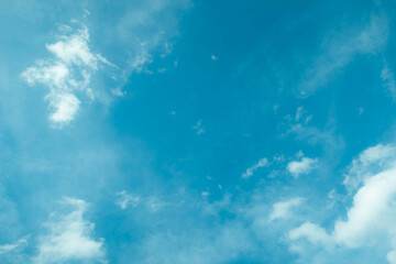 Tranquil Sky with Wispy Clouds on a Clear Day