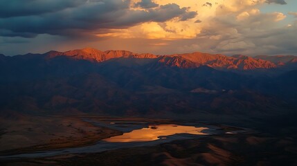 Fototapeta premium Majestic Mountain Range at Sunset