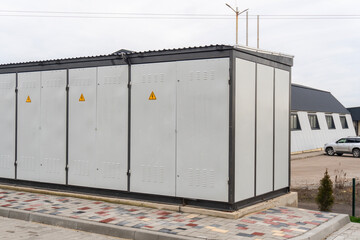 Power conditioning. Optimizing the cost and efficiency of energy storage systems.