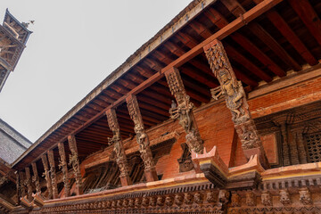 Nepal: Königsstadt Patan _ Königspalas Newari Holzschnitzerei