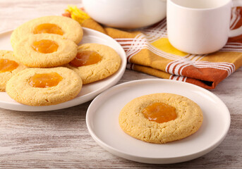 Peanut butter and jelly buttons