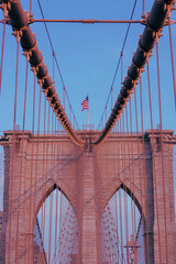 Naklejka premium Brooklyn Bridge with American Flag